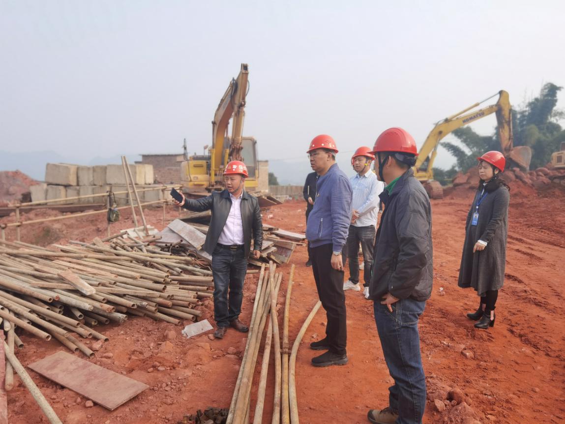 集團(tuán)公司黨委委員、副總經(jīng)理任大慶督查指導(dǎo)高捷水廠在建工程