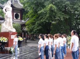 銘記革命先驅(qū)  傳承英烈精神 ——共產(chǎn)黨員服務(wù)大隊(duì)支部開展追思趙一曼英烈活動(dòng)