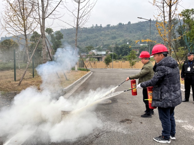 普及消防知識 確保安全生產
