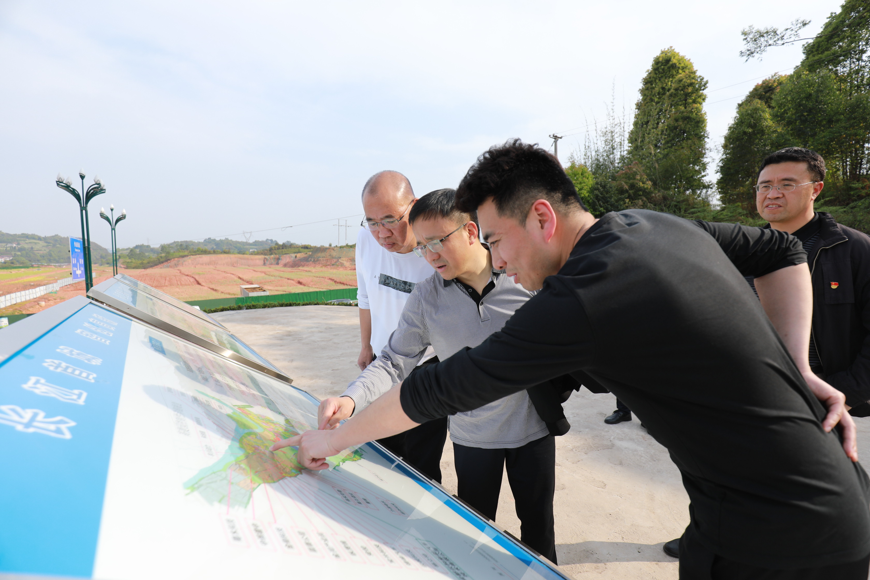 推進重點項目建設(shè) 全力完成目標(biāo)任務(wù)