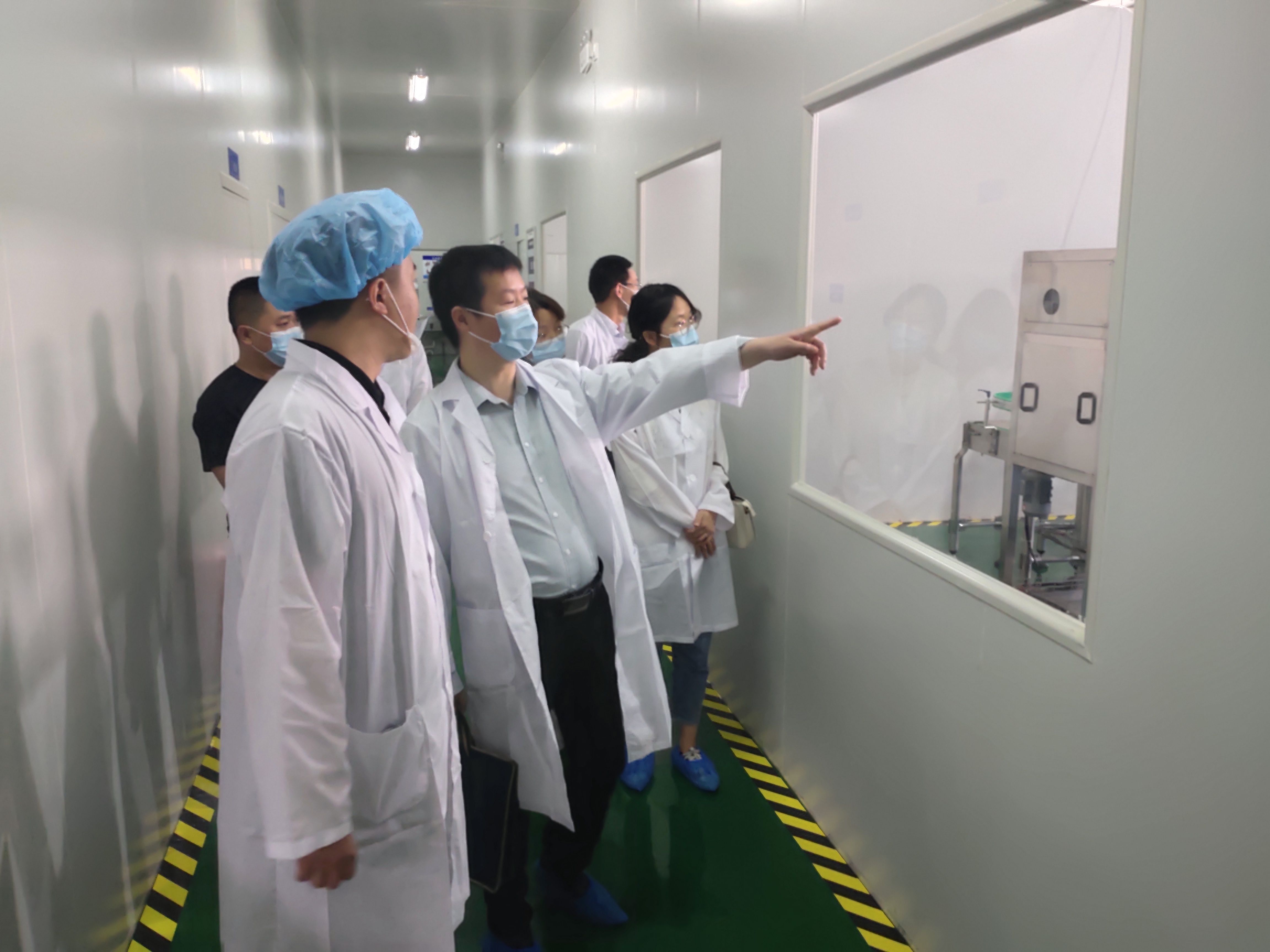 市公服集團(tuán)黨委委員、監(jiān)事會(huì)主席周威帶隊(duì)調(diào)研清源水務(wù)公司