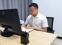 《榜樣在身邊》系列報道——陳顯洪、趙金玉：實干擔當促發(fā)展 立足崗位建新功