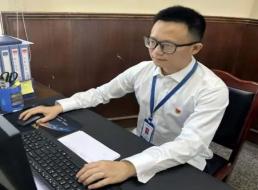 《榜樣在身邊》系列報(bào)道——羅林、饒錫兵 不用揚(yáng)鞭自?shī)^蹄 人生逐夢(mèng)正當(dāng)時(shí)