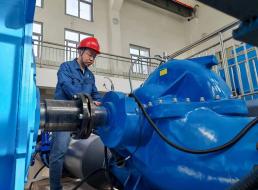 《榜樣在身邊》系列報道——陽輝、王琴 平凡崗位映初心，勤勉耕耘勇?lián)?>
                                </div>
                                <div   id=