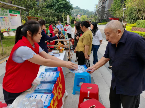 供水服務進社區(qū) 水潤萬家暖民心